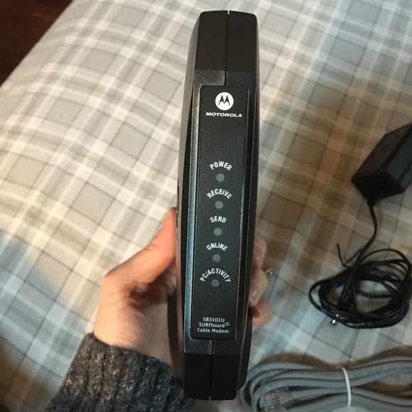 Motorola SURFboard Cable Modem SB5101U - Picture 4 of 8
